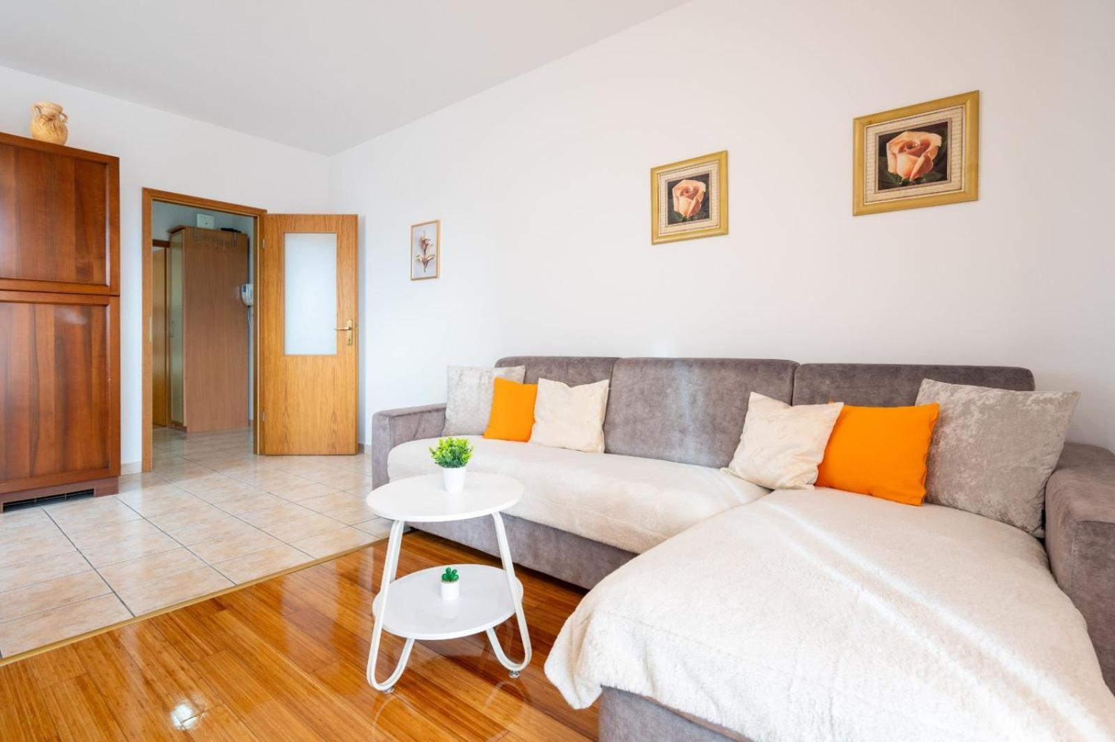 Apartment Anita Трогир Экстерьер фото