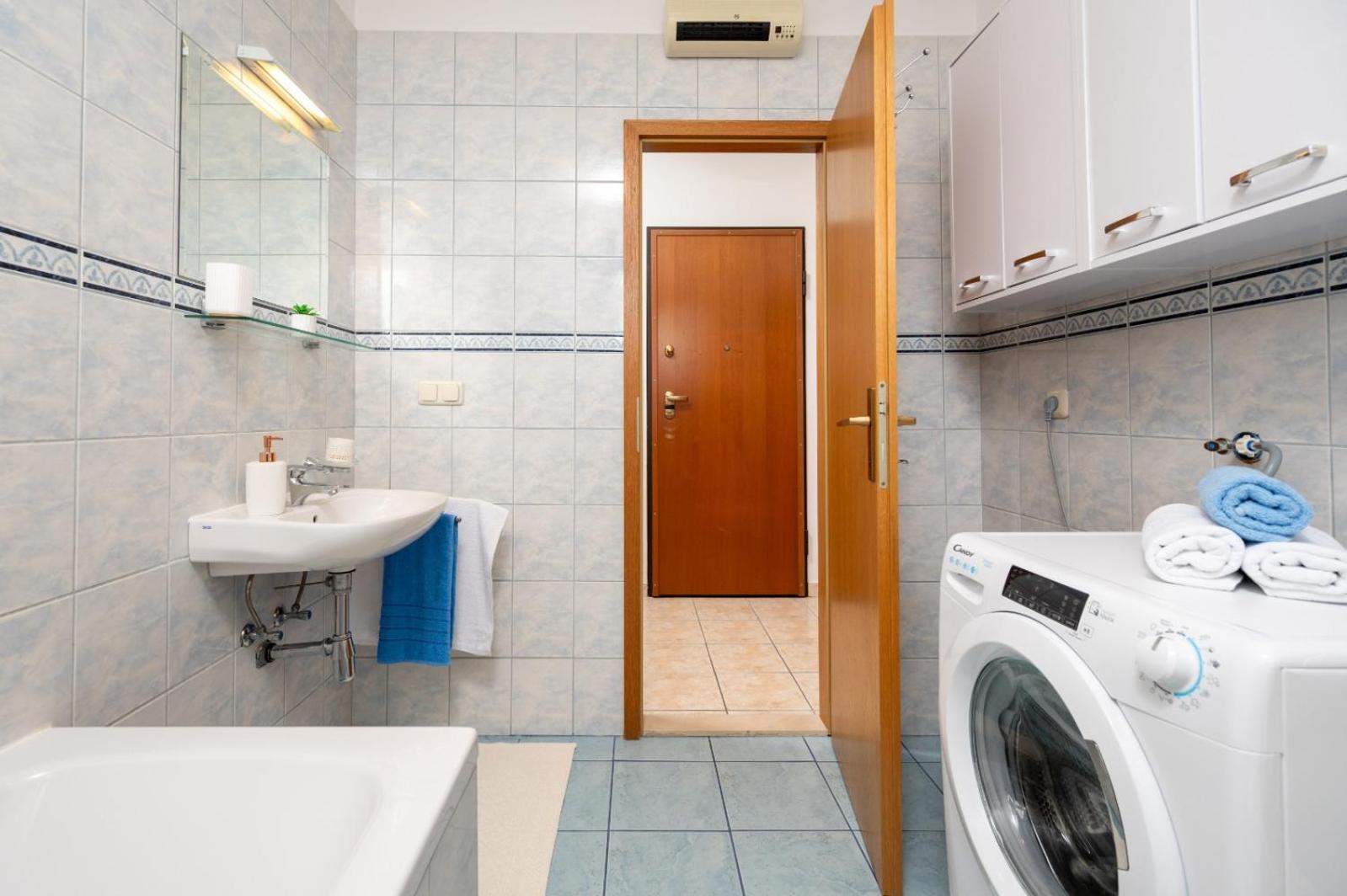 Apartment Anita Трогир Экстерьер фото