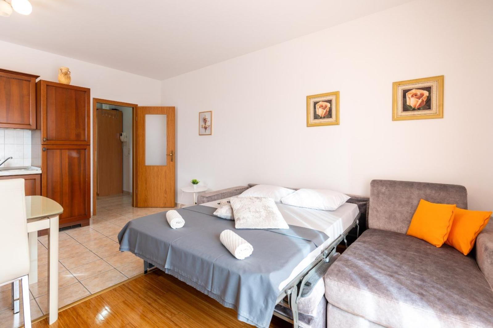 Apartment Anita Трогир Экстерьер фото